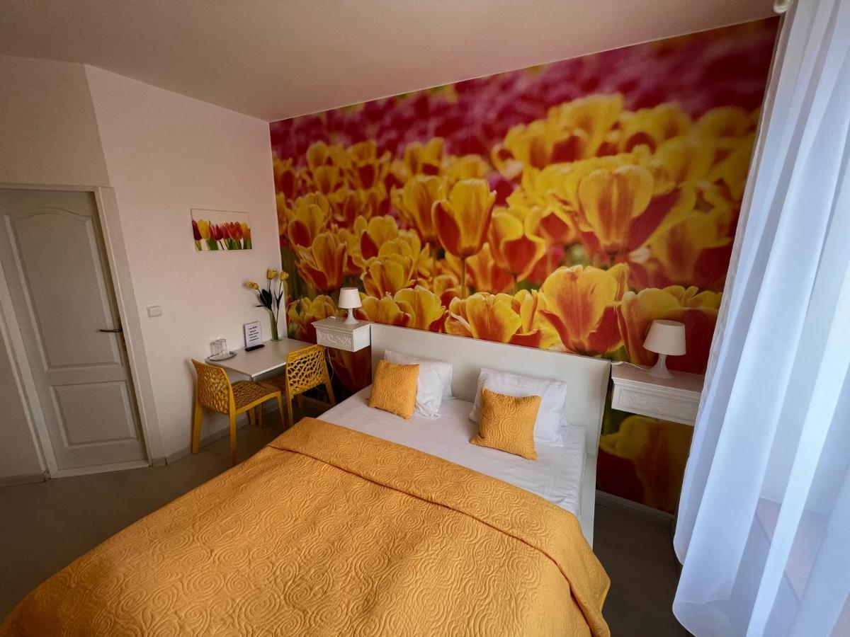 U Svateho Urbana Hotel Микулов Екстериор снимка